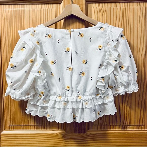 For Love and Lemons Shelby daisy puff sleeve cropped tie front shirt top S small - Picture 4 of 8